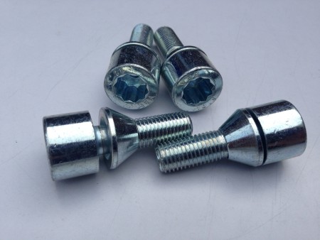 Exige/Evora Splined Wheel Bolt A138G6012F